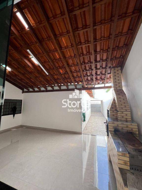 Casa à venda com 3 quartos, 250m² - Foto 16