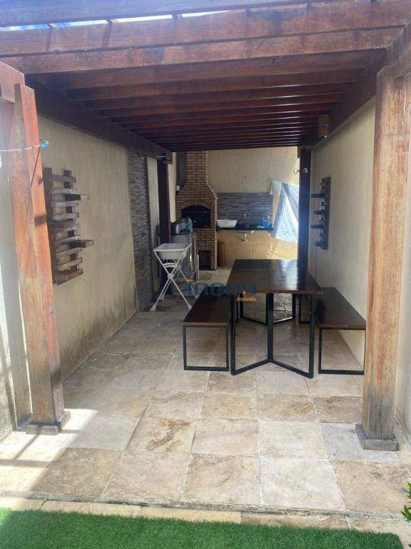 Casa à venda com 3 quartos, 94m² - Foto 2