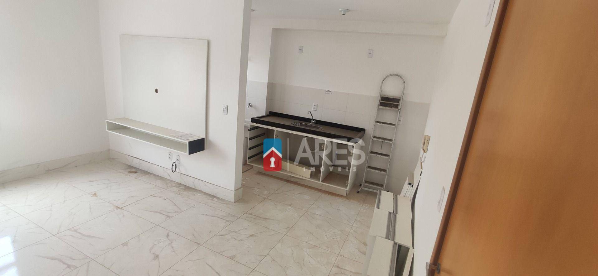 Apartamento para alugar com 2 quartos, 60m² - Foto 4