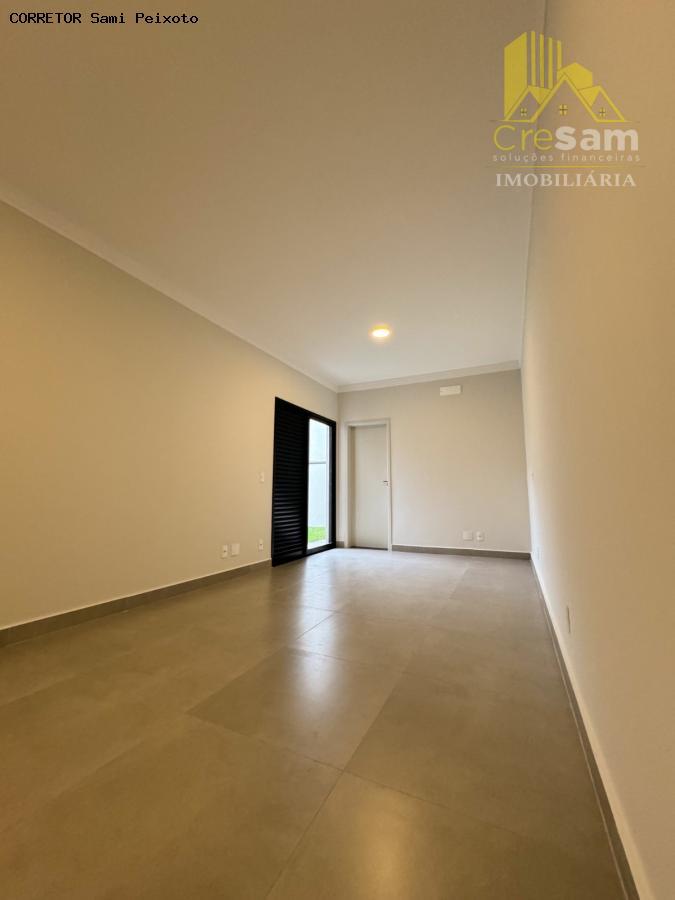 Casa à venda com 3 quartos, 250m² - Foto 12