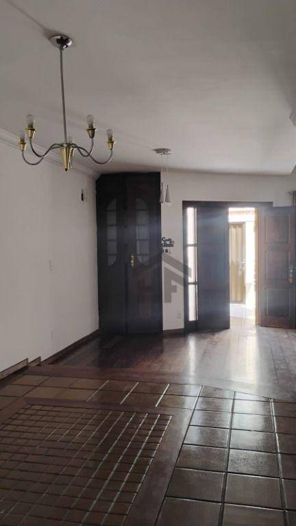 Casa à venda com 3 quartos, 240M2 - Foto 5