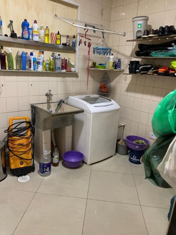 Sobrado à venda com 2 quartos, 200m² - Foto 37