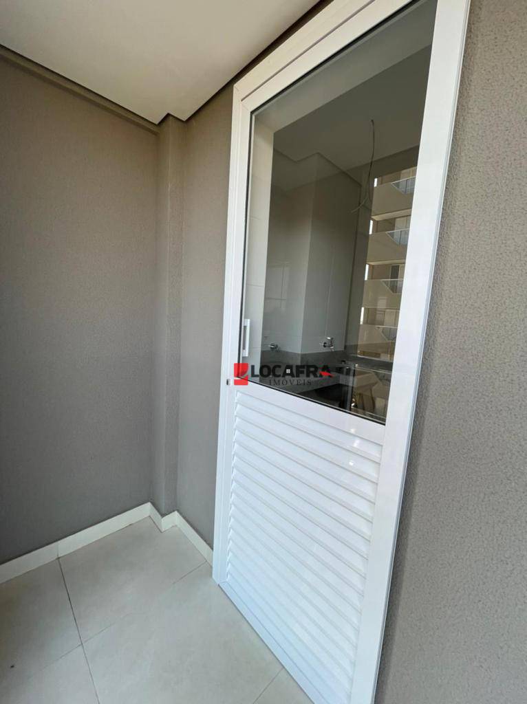 Apartamento à venda com 2 quartos, 78m² - Foto 18