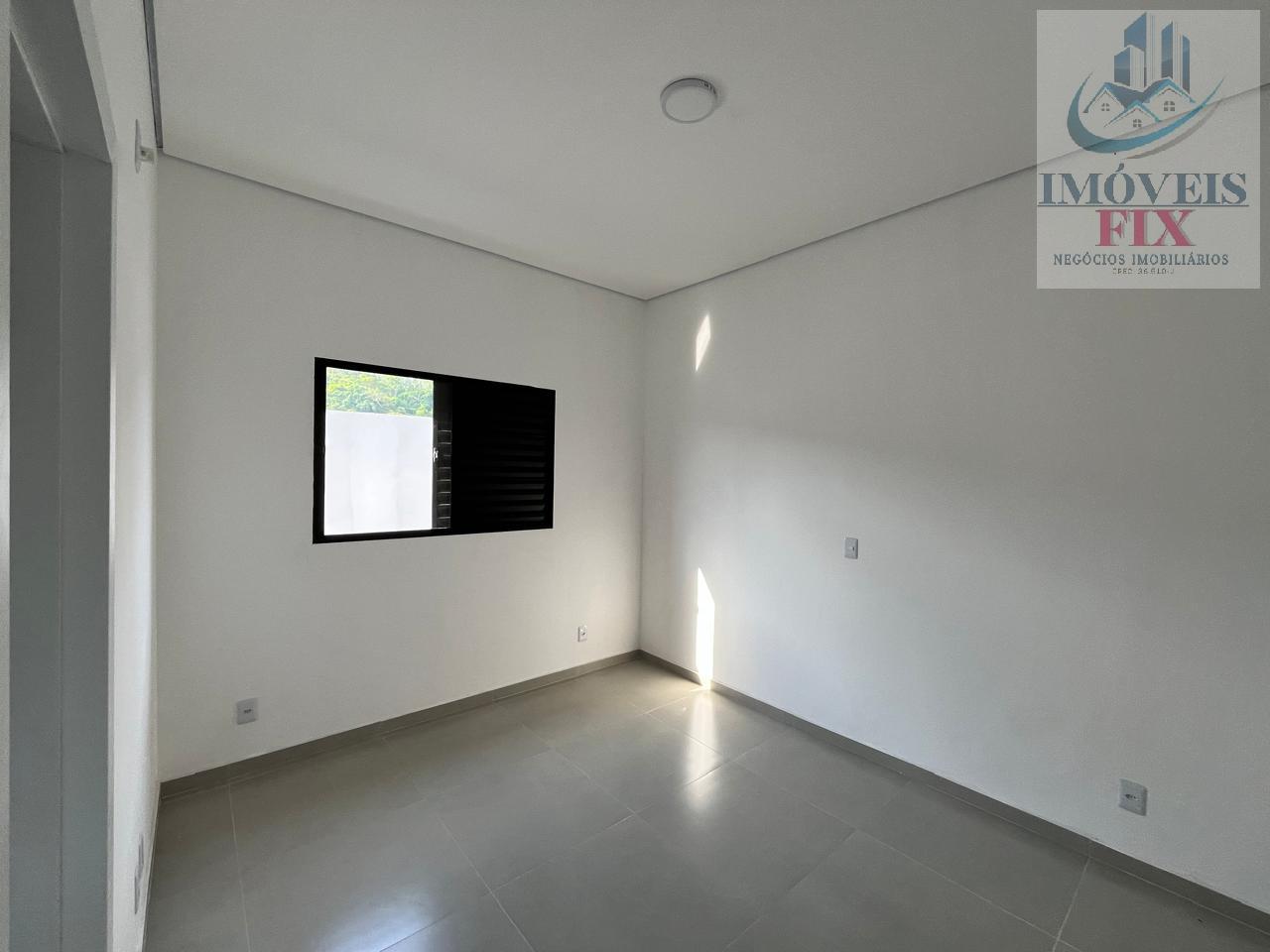 Casa à venda com 3 quartos, 120m² - Foto 11