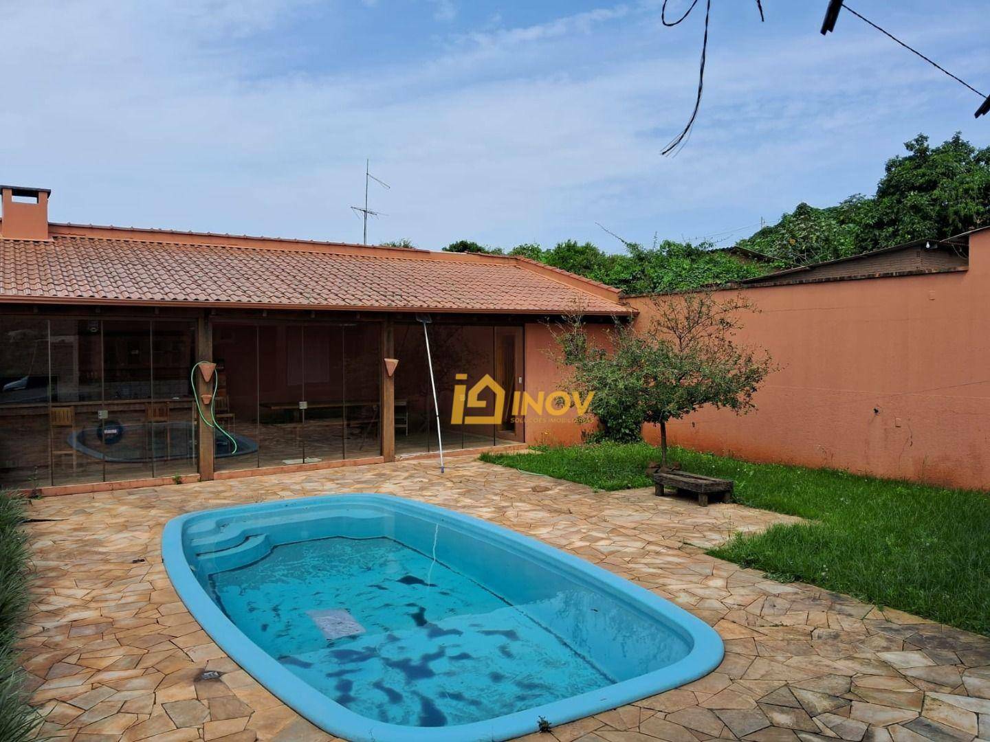 Casa à venda com 4 quartos, 320m² - Foto 4