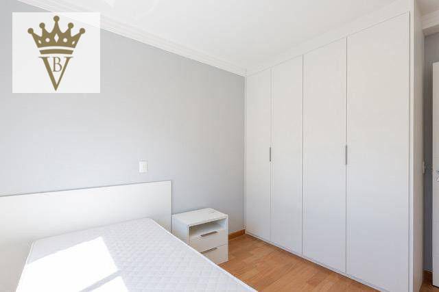 Apartamento para alugar com 3 quartos, 180m² - Foto 12