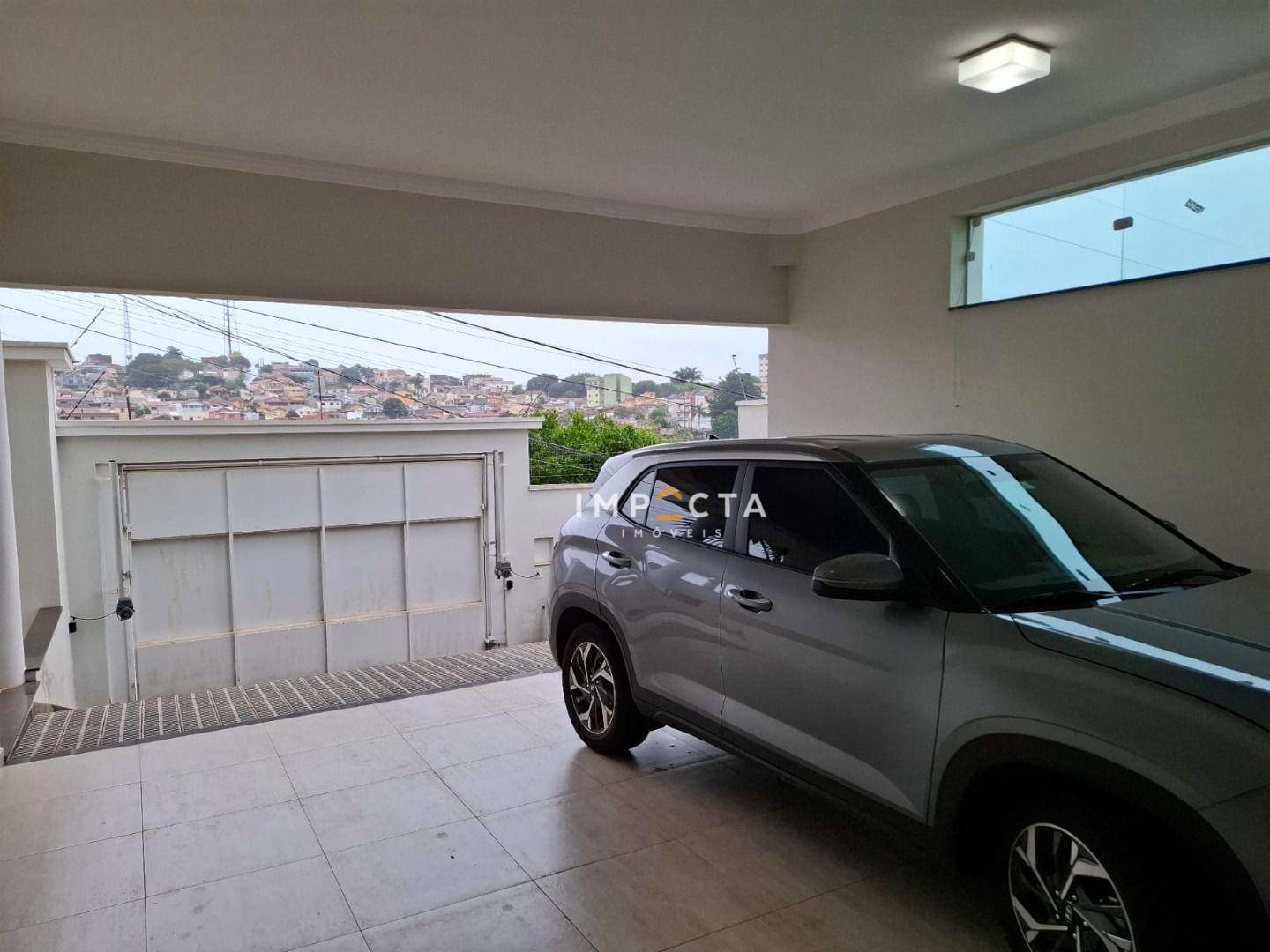 Casa à venda com 4 quartos, 244m² - Foto 6