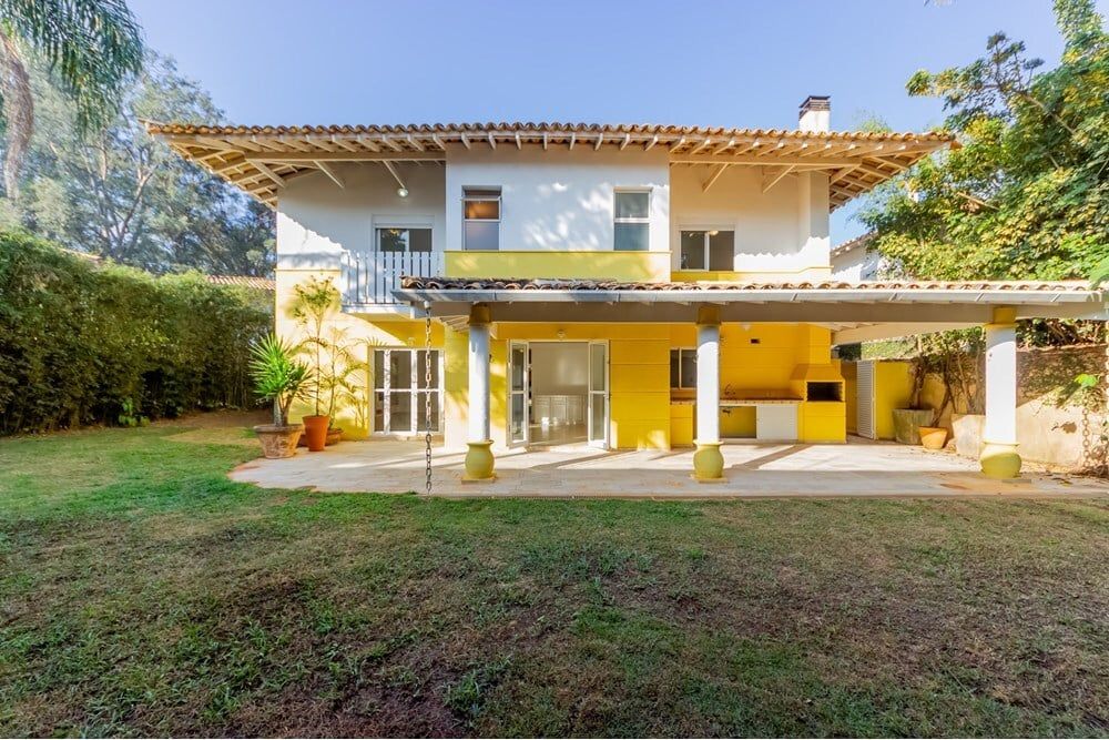 Casa de Condomínio à venda com 4 quartos, 276m² - Foto 1