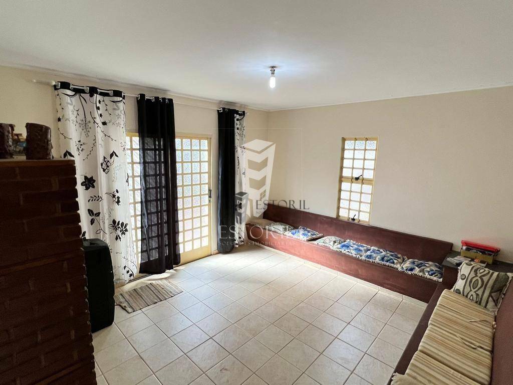 Casa à venda com 3 quartos, 300M2 - Foto 7