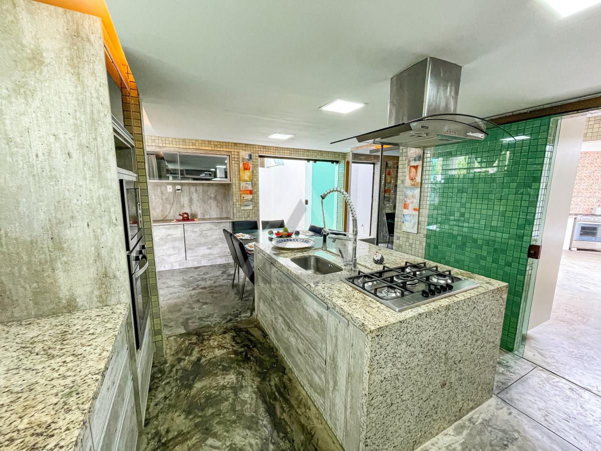 Casa à venda com 4 quartos, 700m² - Foto 17