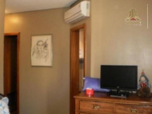 Apartamento à venda com 3 quartos, 169m² - Foto 4