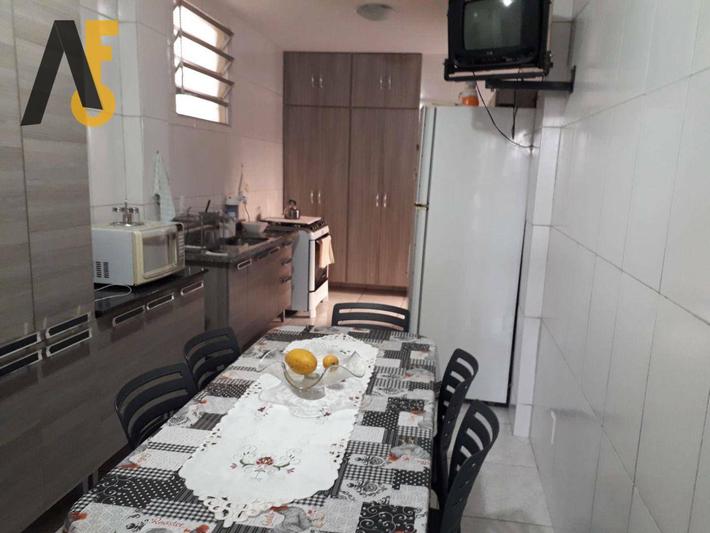 Apartamento à venda com 2 quartos, 74m² - Foto 4