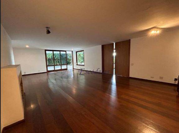 Casa à venda com 6 quartos, 900m² - Foto 8