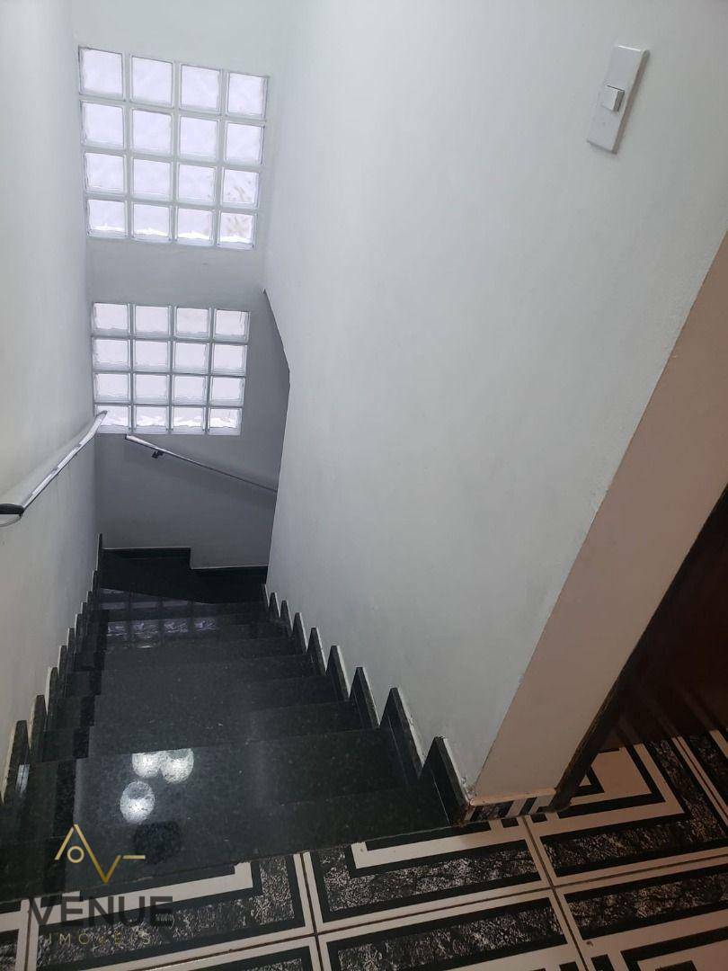 Sobrado à venda com 5 quartos, 220m² - Foto 22