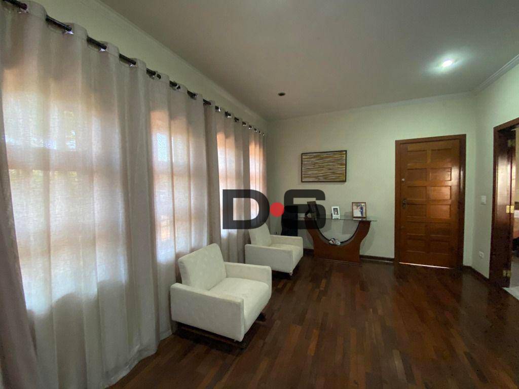 Casa à venda com 3 quartos, 192m² - Foto 3