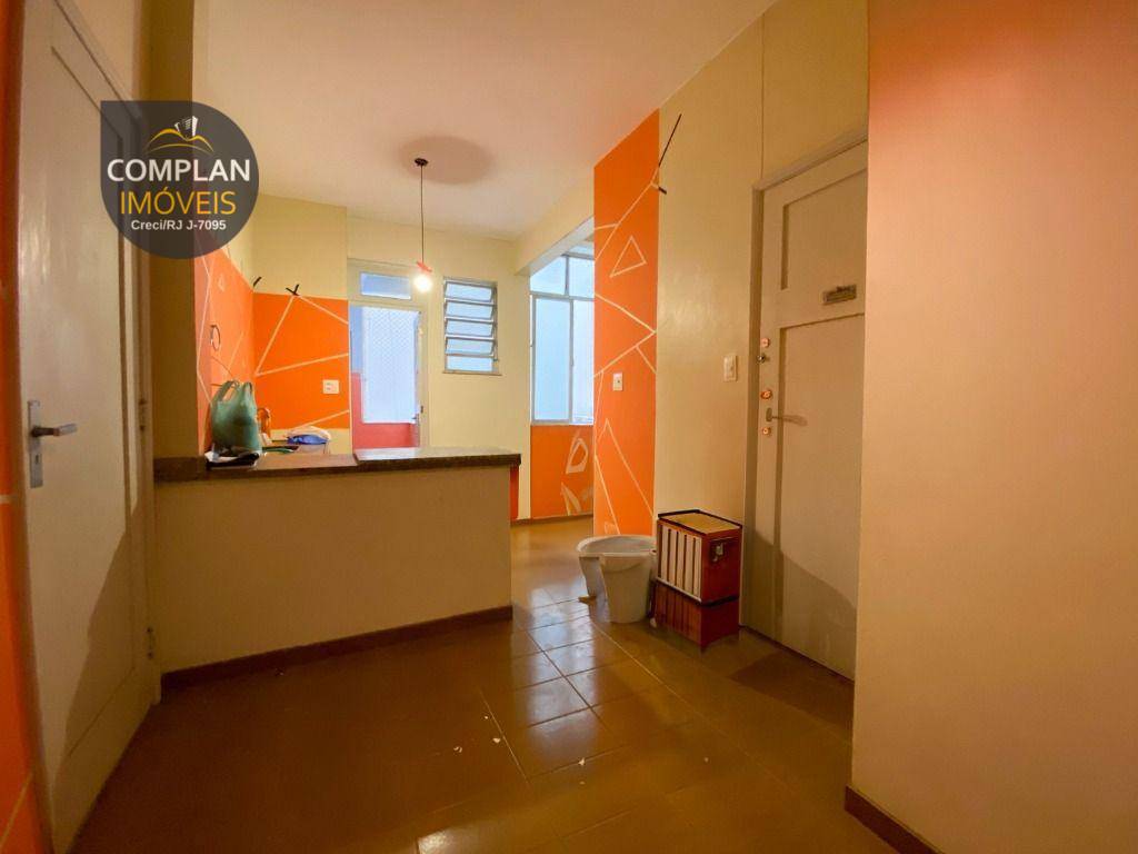 Apartamento para alugar com 3 quartos, 160m² - Foto 22