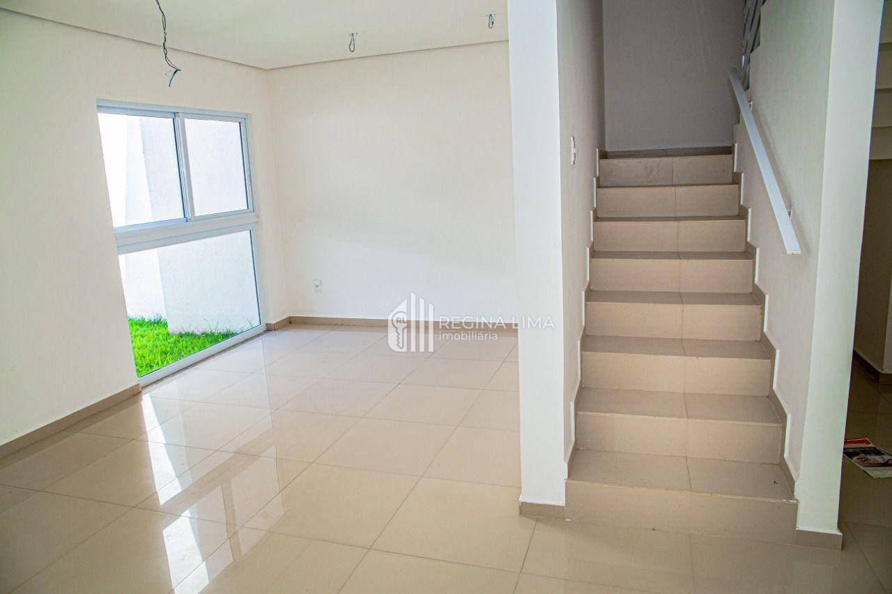 Casa de Condomínio à venda com 4 quartos, 138m² - Foto 4