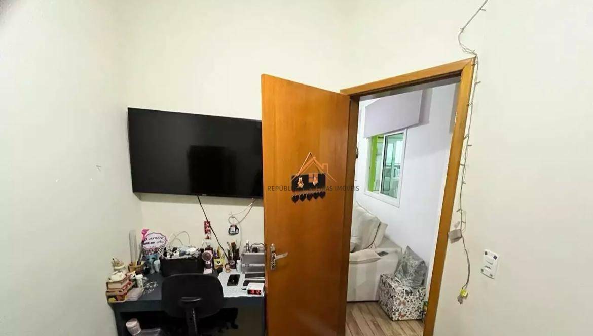 Apartamento à venda com 2 quartos, 44m² - Foto 11