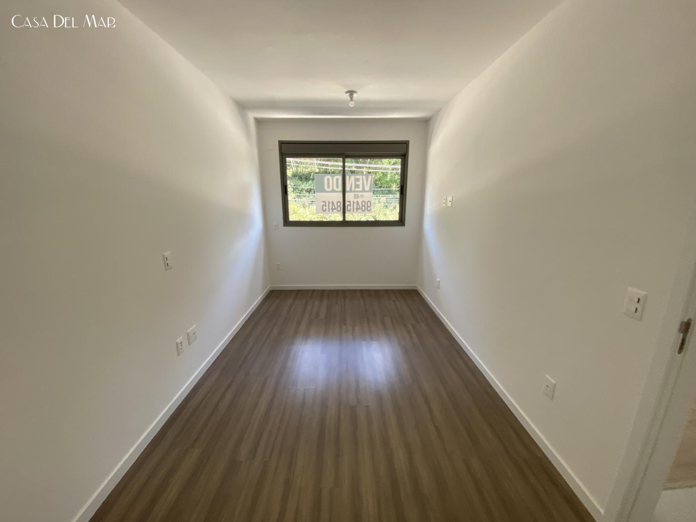 Apartamento à venda com 2 quartos, 70m² - Foto 24