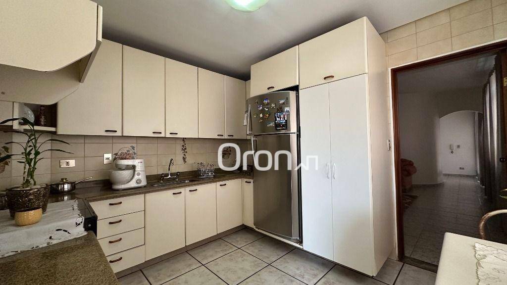 Sobrado à venda com 5 quartos, 414m² - Foto 10