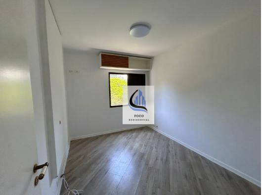 Apartamento para alugar com 4 quartos, 147m² - Foto 11