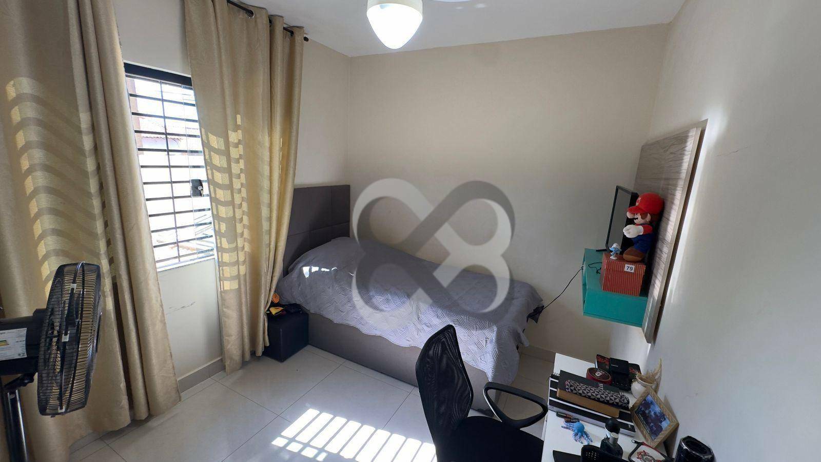 Casa à venda com 4 quartos, 140m² - Foto 4