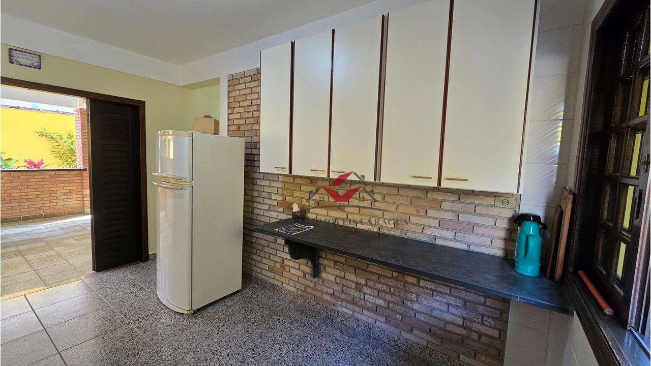 Casa à venda com 4 quartos, 261m² - Foto 17