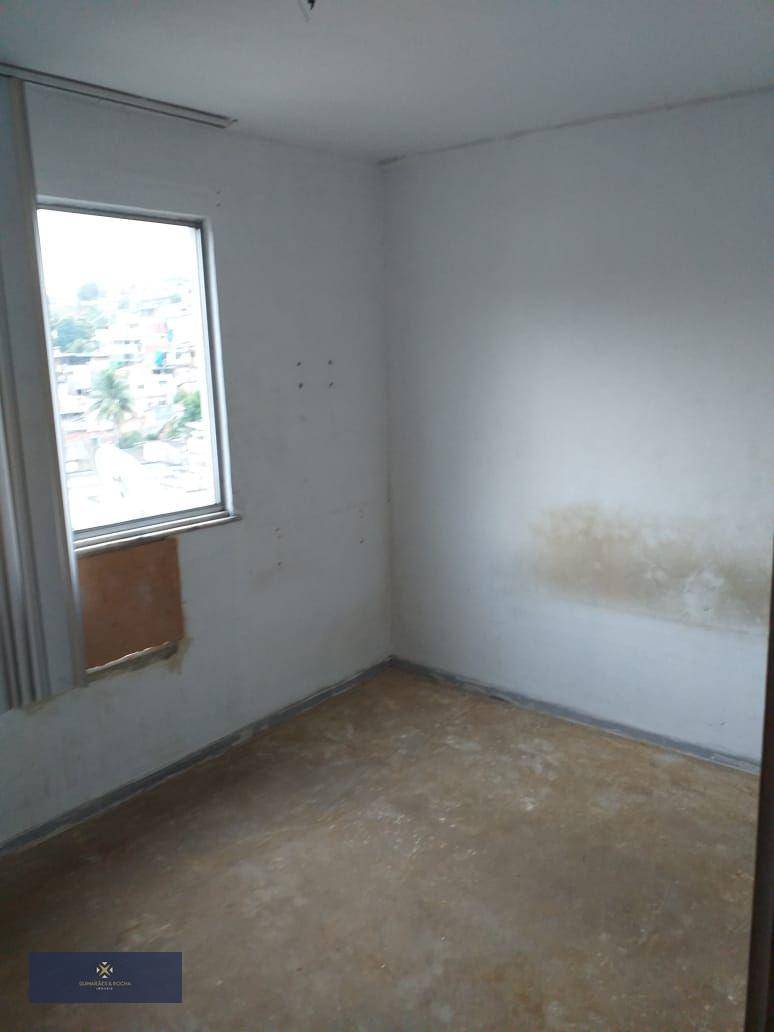 Apartamento à venda com 2 quartos, 60m² - Foto 3