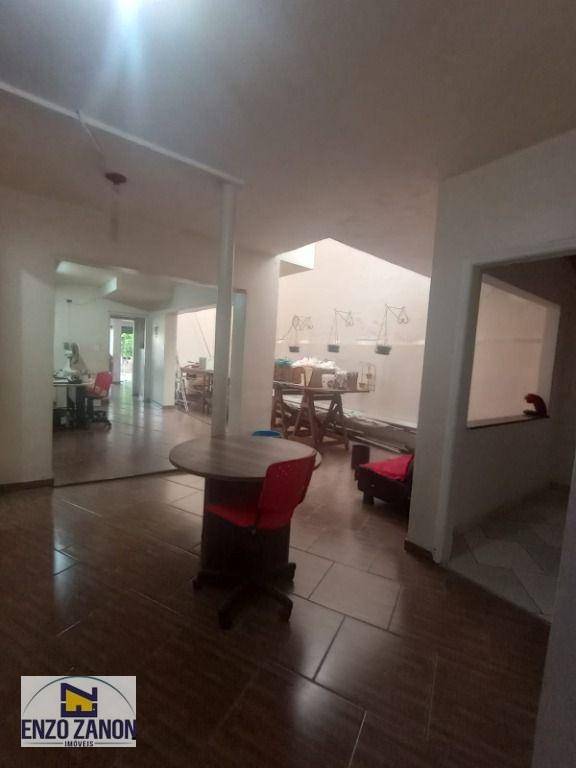 Sobrado à venda com 4 quartos, 195m² - Foto 5