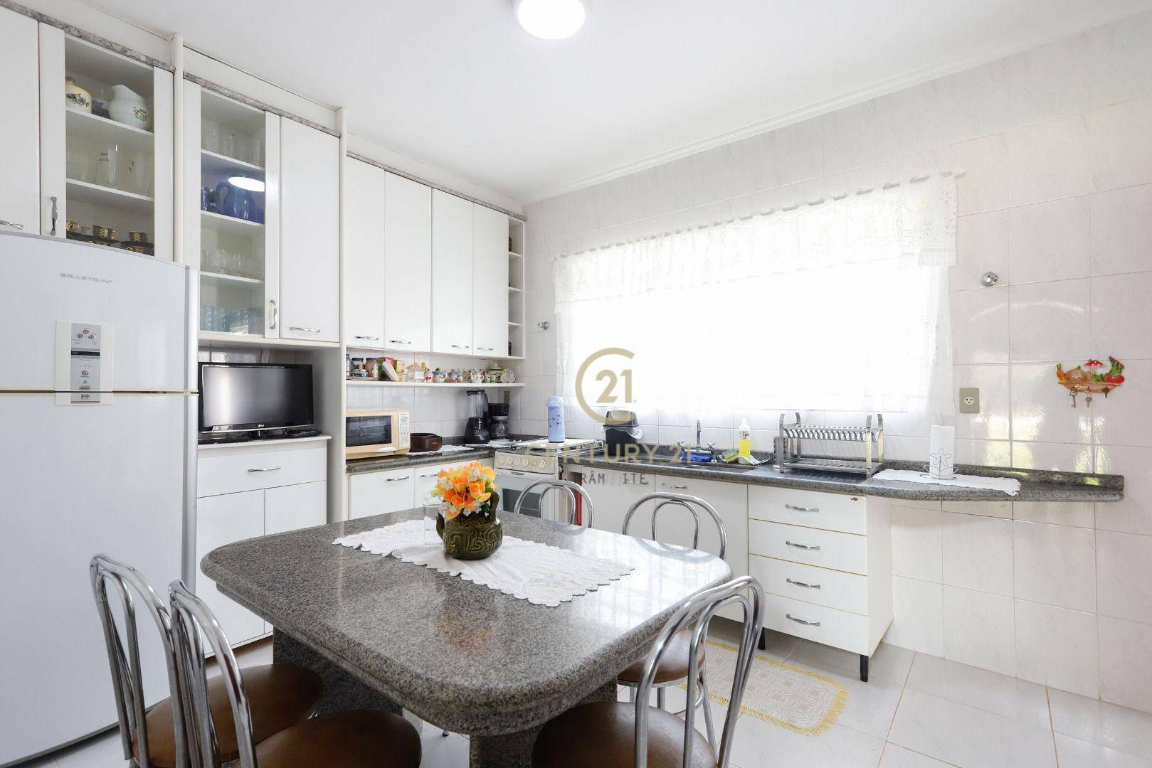Casa de Condomínio à venda com 4 quartos, 272m² - Foto 11