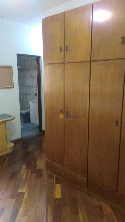 Sobrado à venda com 3 quartos, 292m² - Foto 51