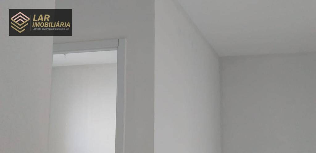 Apartamento à venda com 2 quartos, 40m² - Foto 4