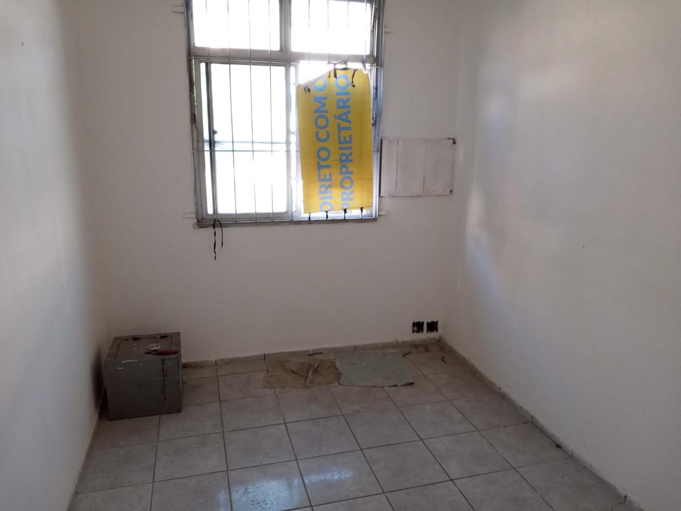 Apartamento à venda com 2 quartos, 70m² - Foto 13