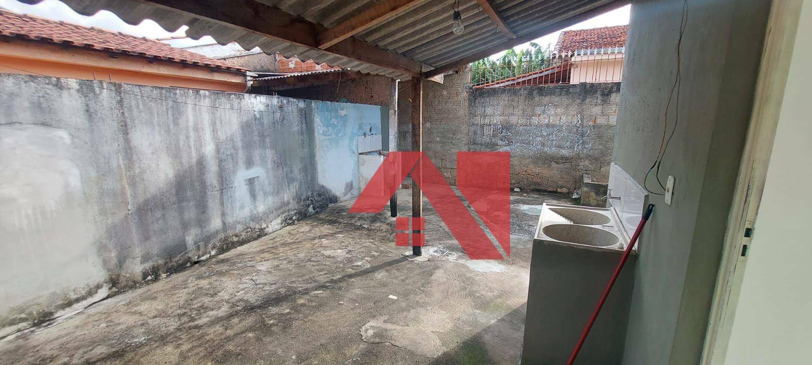 Casa à venda com 3 quartos, 138m² - Foto 2