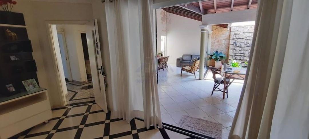 Casa à venda com 3 quartos, 280m² - Foto 16