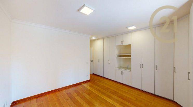 Apartamento à venda com 4 quartos, 220m² - Foto 18