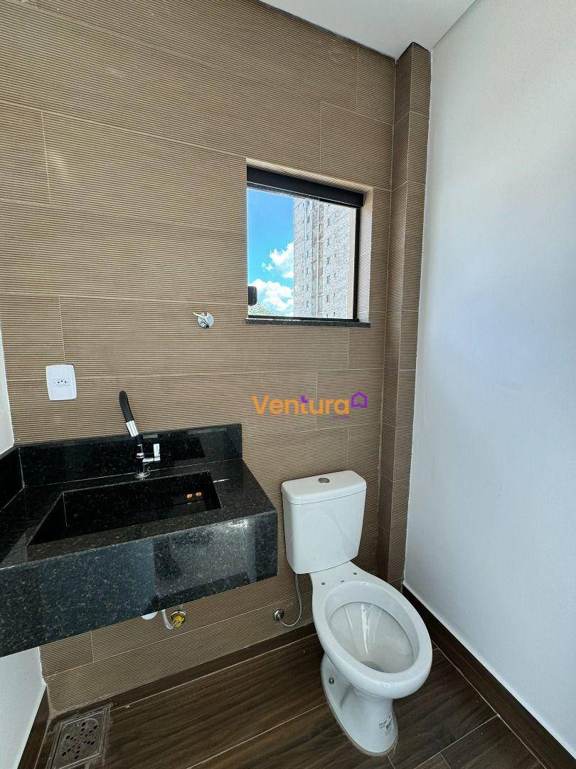 Casa à venda com 4 quartos, 130m² - Foto 15