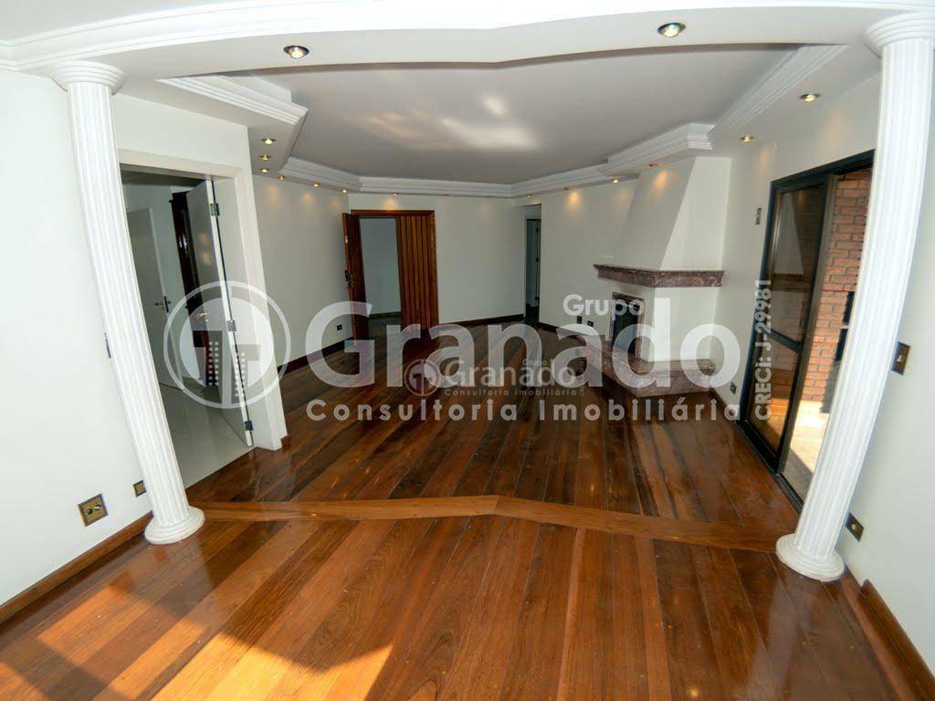 Apartamento à venda e aluguel com 4 quartos, 215m² - Foto 1