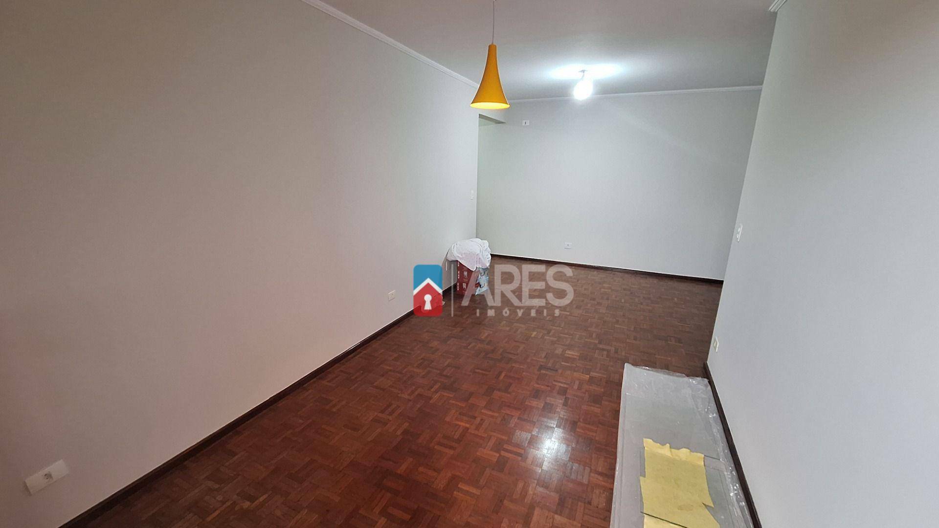 Apartamento para alugar com 3 quartos, 96m² - Foto 4