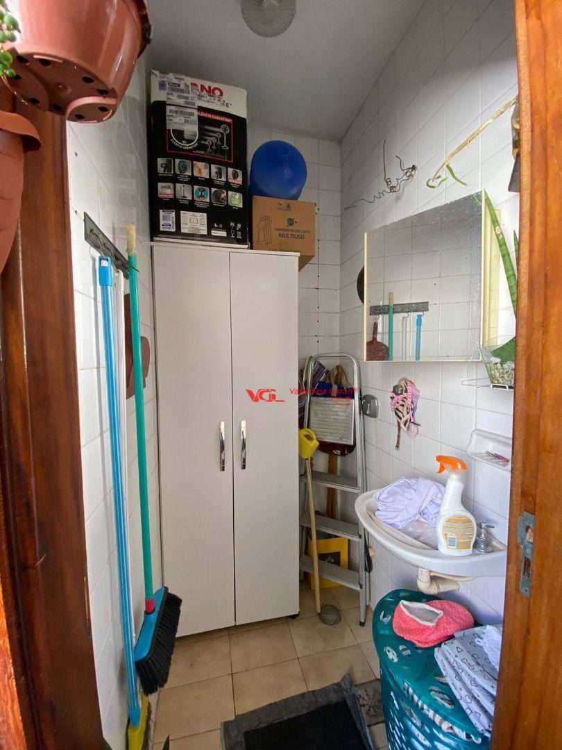 Apartamento à venda com 3 quartos, 119m² - Foto 11