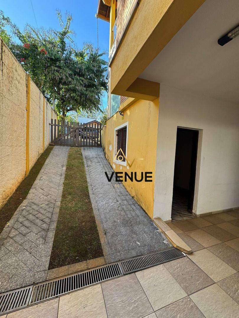 Casa de Condomínio à venda e aluguel com 3 quartos, 300m² - Foto 28