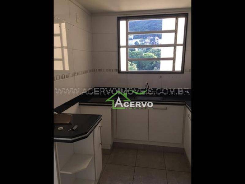 Apartamento à venda com 3 quartos, 144m² - Foto 9