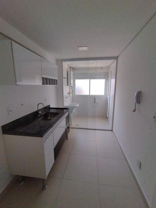 Apartamento à venda com 2 quartos, 64m² - Foto 1