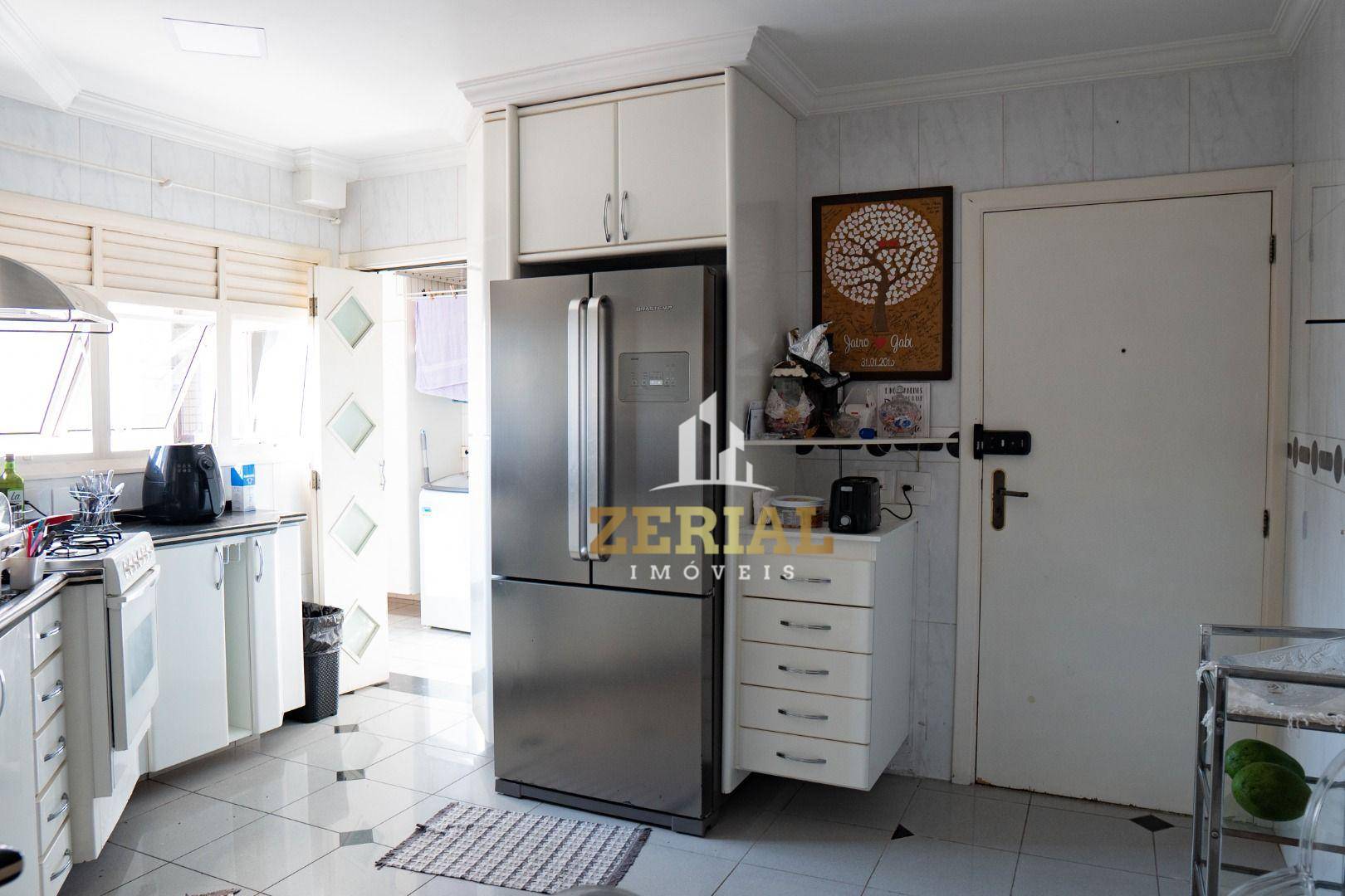 Apartamento à venda com 3 quartos, 156m² - Foto 9