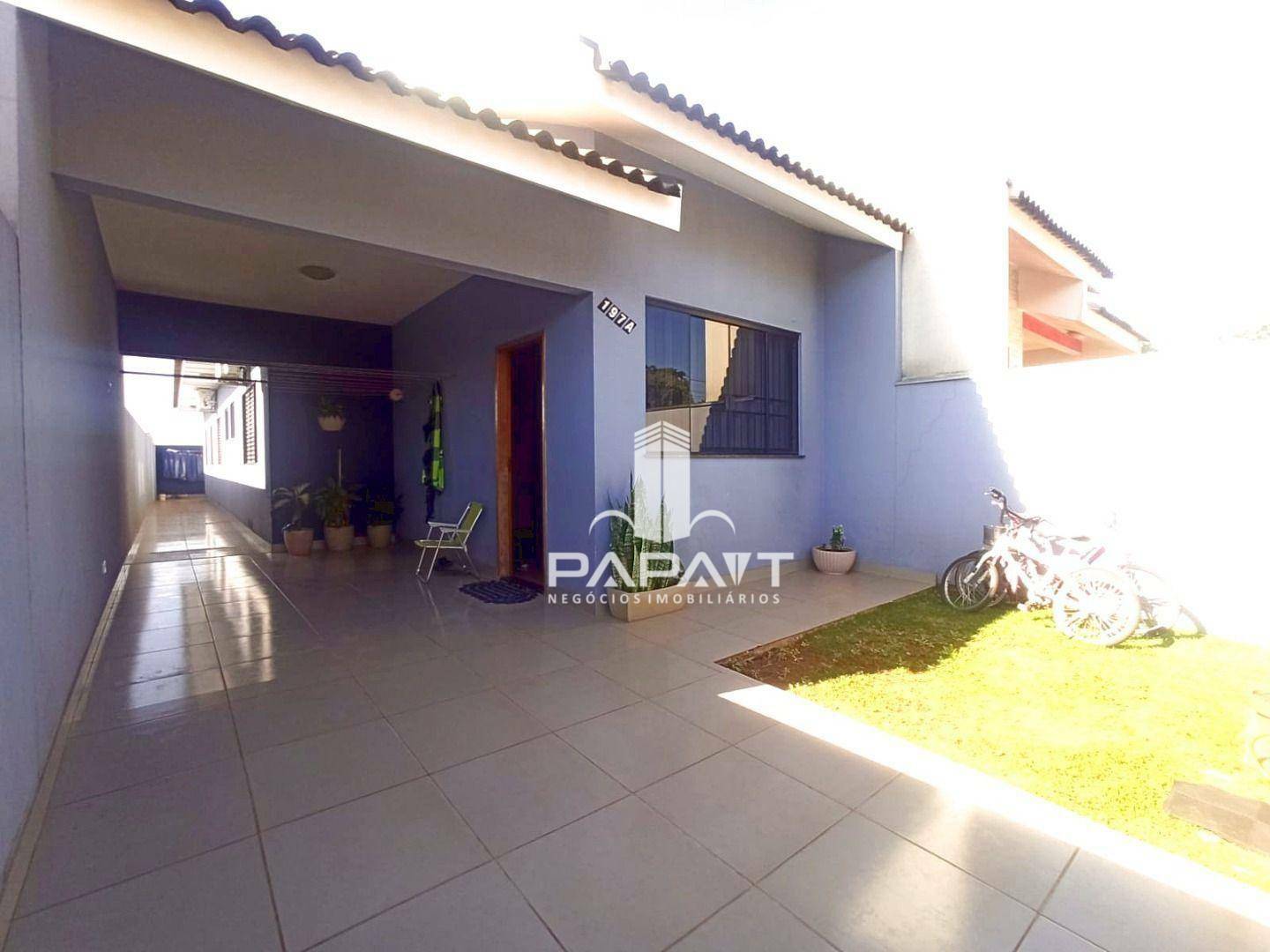 Casa à venda com 3 quartos, 99m² - Foto 1