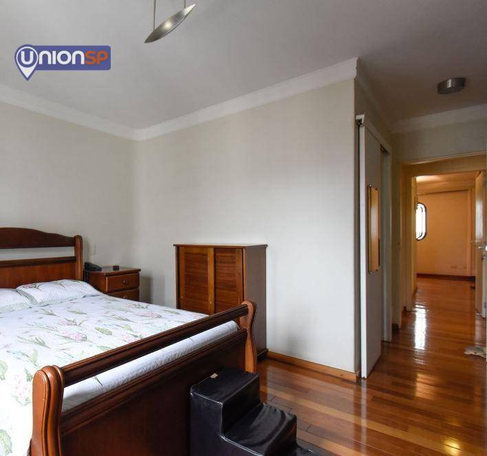 Apartamento à venda com 4 quartos, 226m² - Foto 12