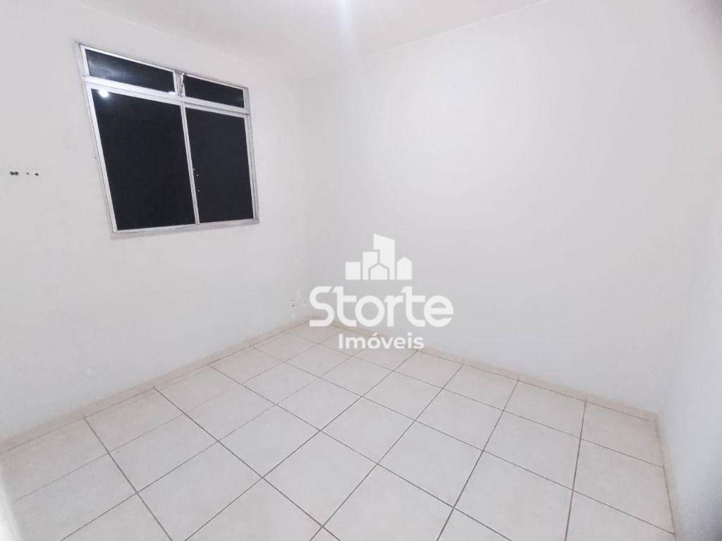 Apartamento para alugar com 2 quartos, 45m² - Foto 4