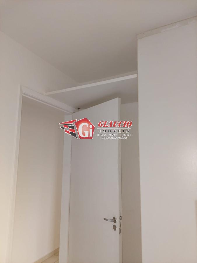 Apartamento à venda com 3 quartos - Foto 6