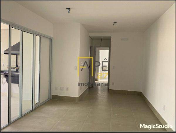 Apartamento à venda com 2 quartos, 67m² - Foto 1