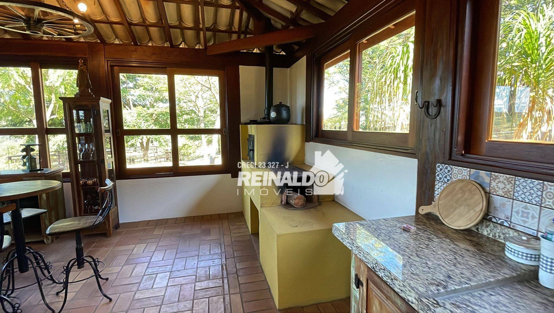 Haras e Área Rural Padrão à venda com 4 quartos, 1050m² - Foto 56